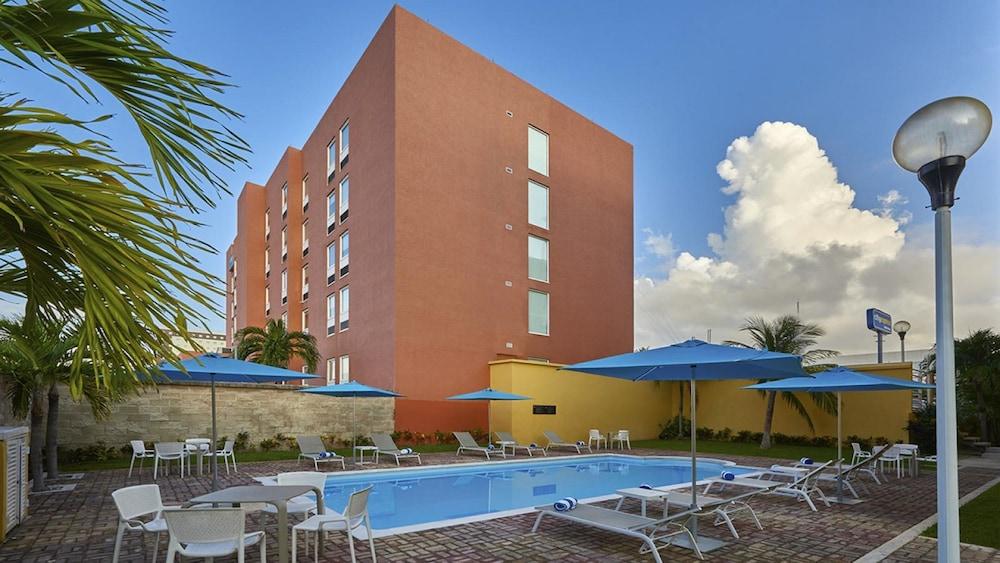 City Express By Marriott Cancún Buitenkant foto