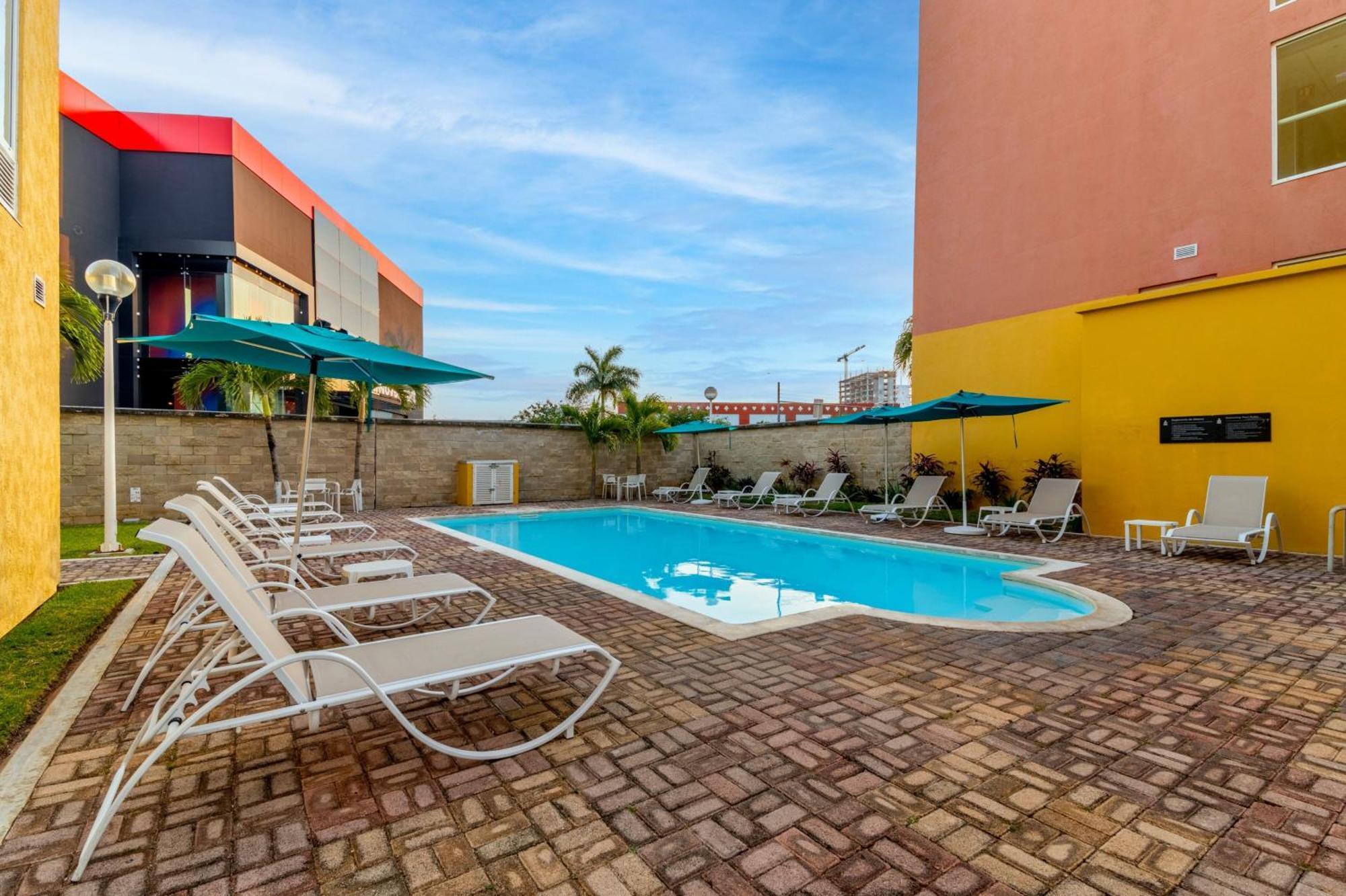 City Express By Marriott Cancún Buitenkant foto